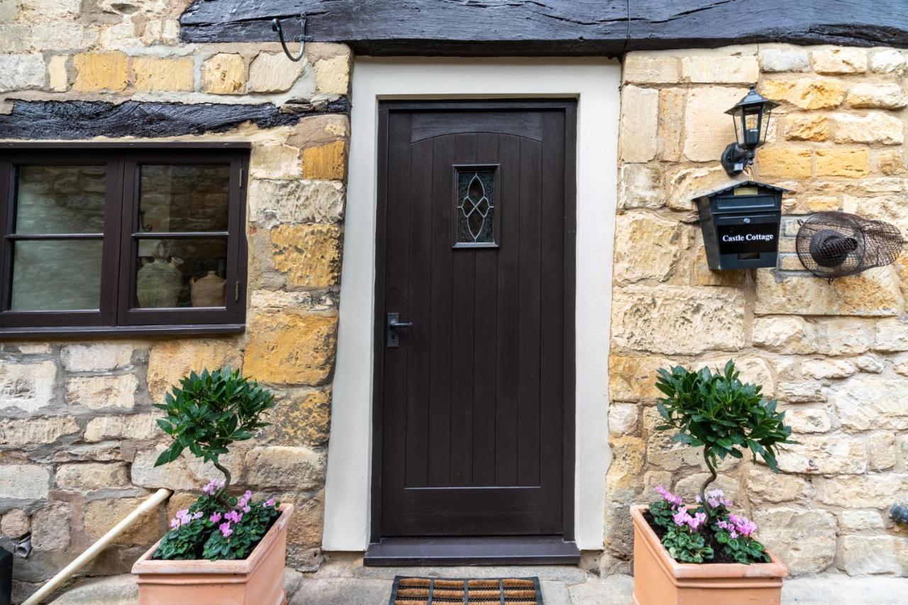 Stunning 2 Bed Cotswold Cottage Уинчкомб Екстериор снимка