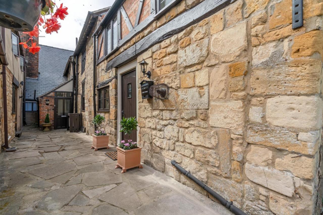 Stunning 2 Bed Cotswold Cottage Уинчкомб Екстериор снимка