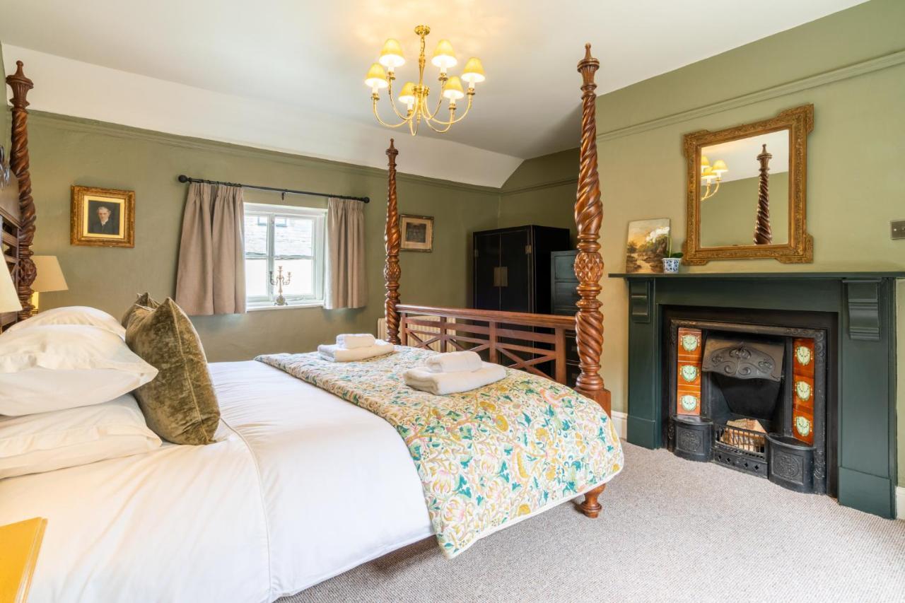 Stunning 2 Bed Cotswold Cottage Уинчкомб Екстериор снимка